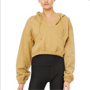 Alo yoga stadium cropped hoody honey size medium